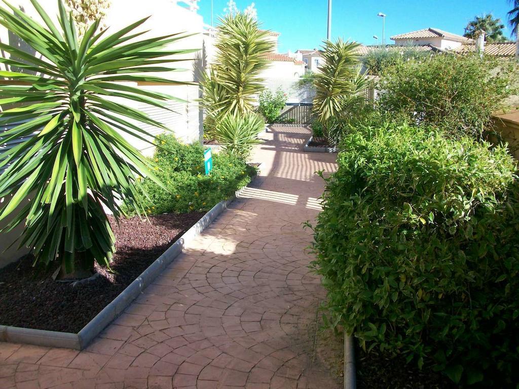 Apartamentos Par Tres - Oliva Nova Quarto foto